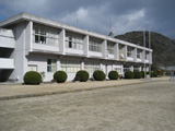 岡山市立福渡小学校外観