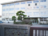 岡山市立幡多小学校外観