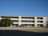 玉野市立田井小学校外観