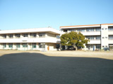 玉野市立田井小学校外観