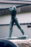 「歩く人」野外彫刻イメージ